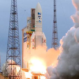 Ariane 5's second launch of 2015 2 Ariane 5 liftoff on flight VA223