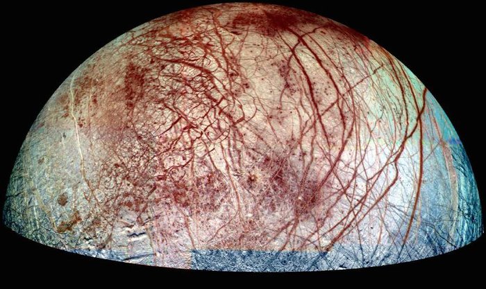 Blood-red_scars_and_veins_on_Europa_node_full_image_2