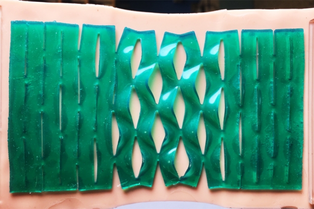 Paper-folding art inspires better bandages