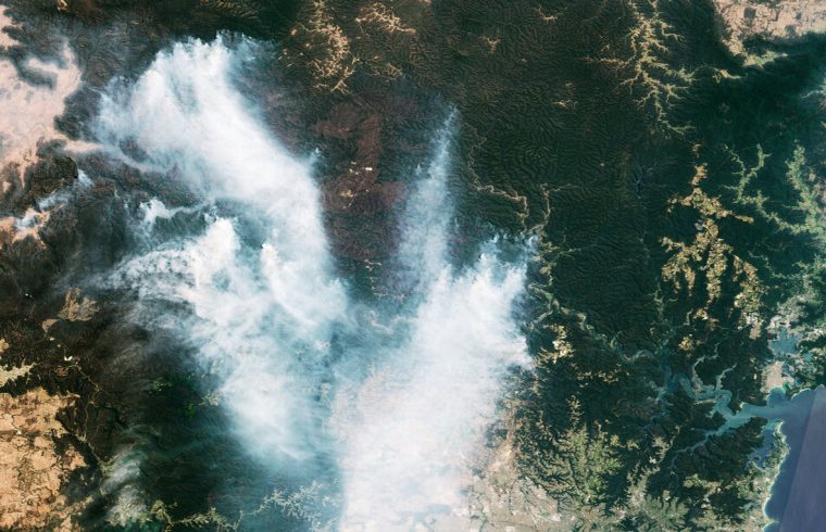 Satellite captured smoke in Australia