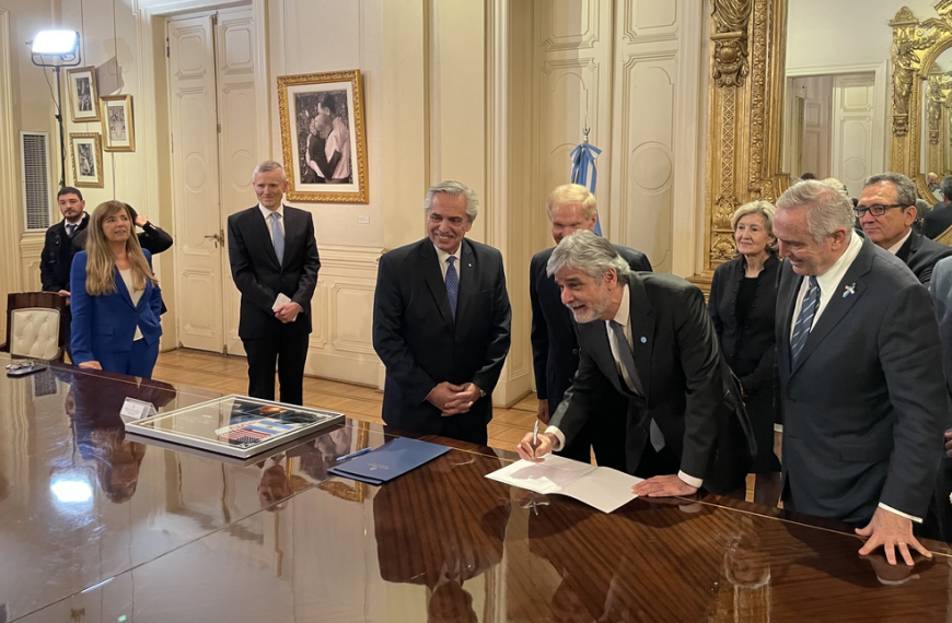 NASA Welcomes Argentina as Newest Artemis Accords Signatory