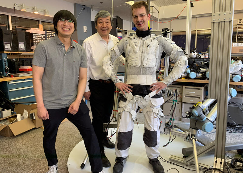 Robotic “SuperLimbs” could help moonwalkers…